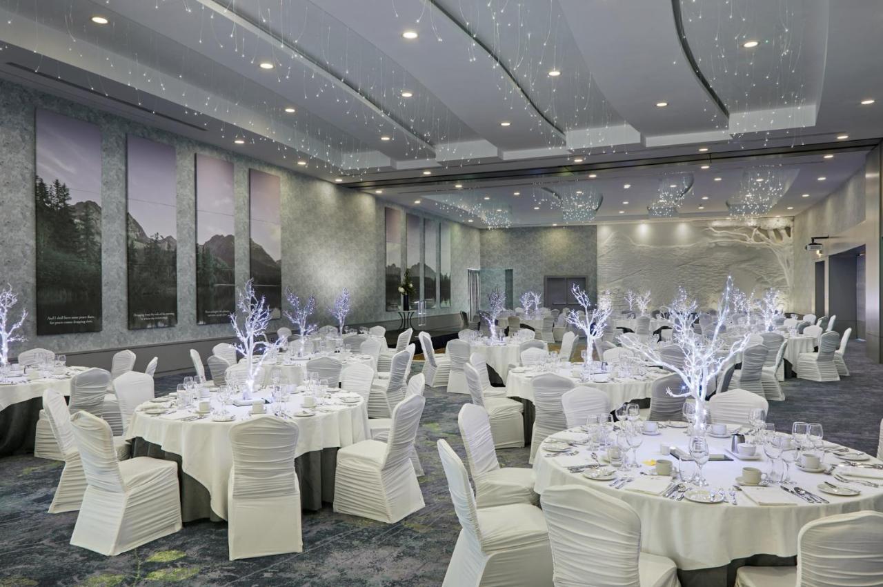 Crowne Plaza Dublin Blanchardstown By Ihg Hotel Eksteriør billede