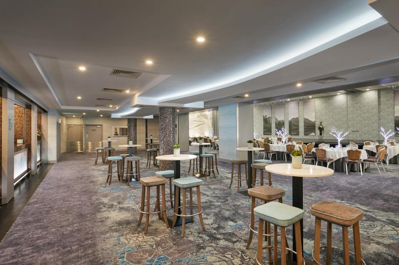 Crowne Plaza Dublin Blanchardstown By Ihg Hotel Eksteriør billede
