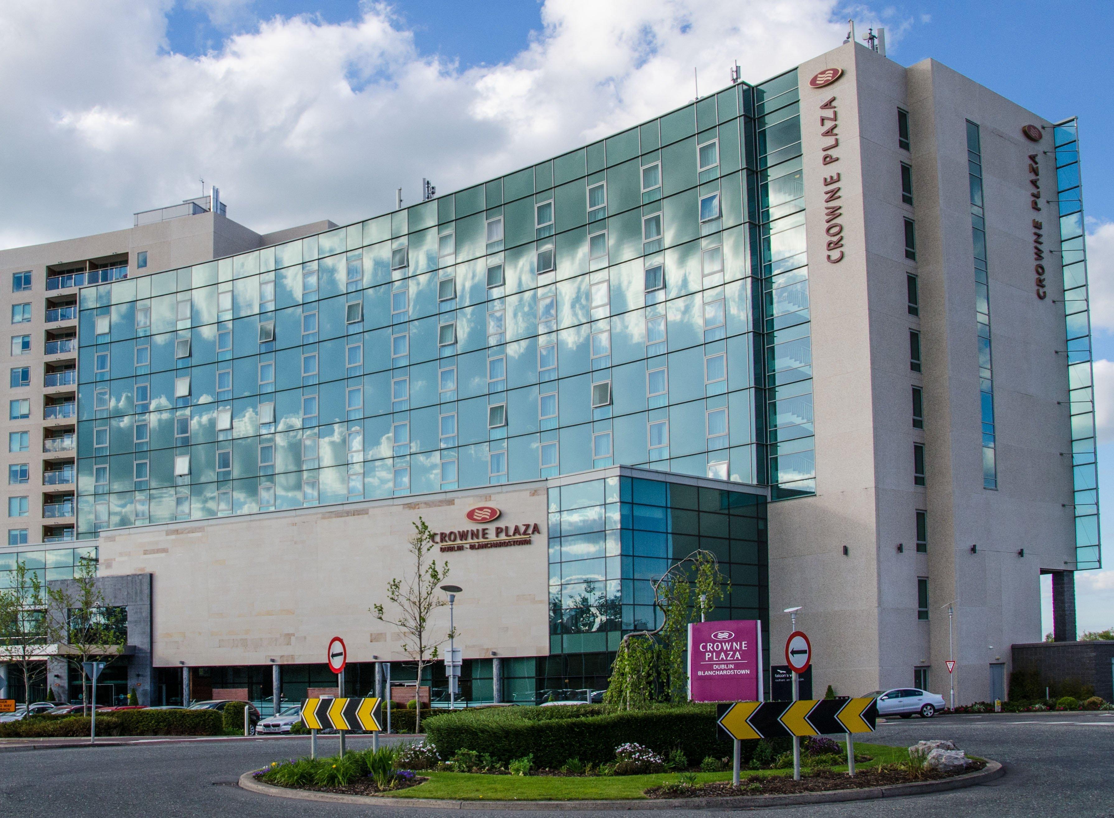 Crowne Plaza Dublin Blanchardstown By Ihg Hotel Eksteriør billede