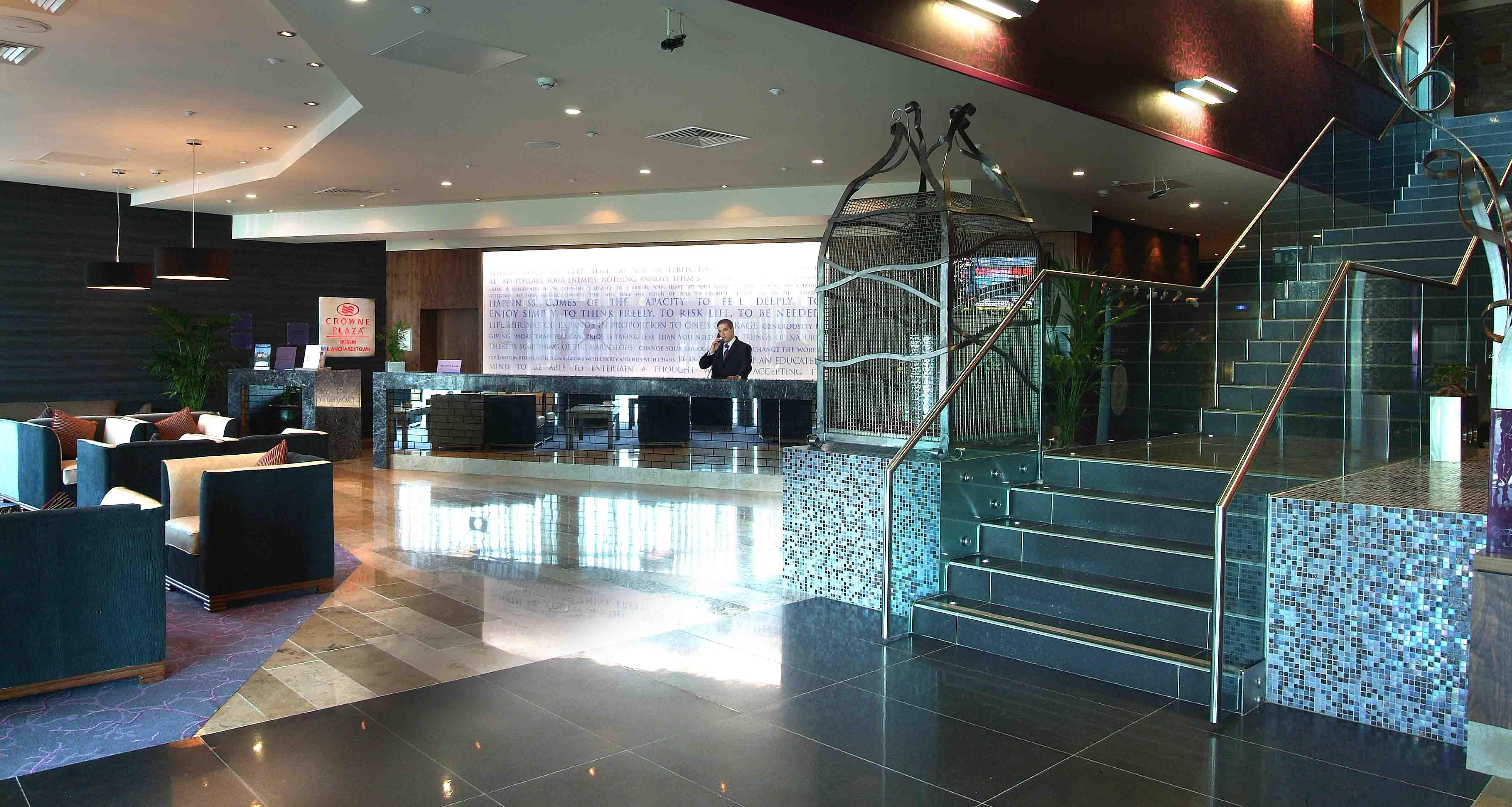 Crowne Plaza Dublin Blanchardstown By Ihg Hotel Eksteriør billede
