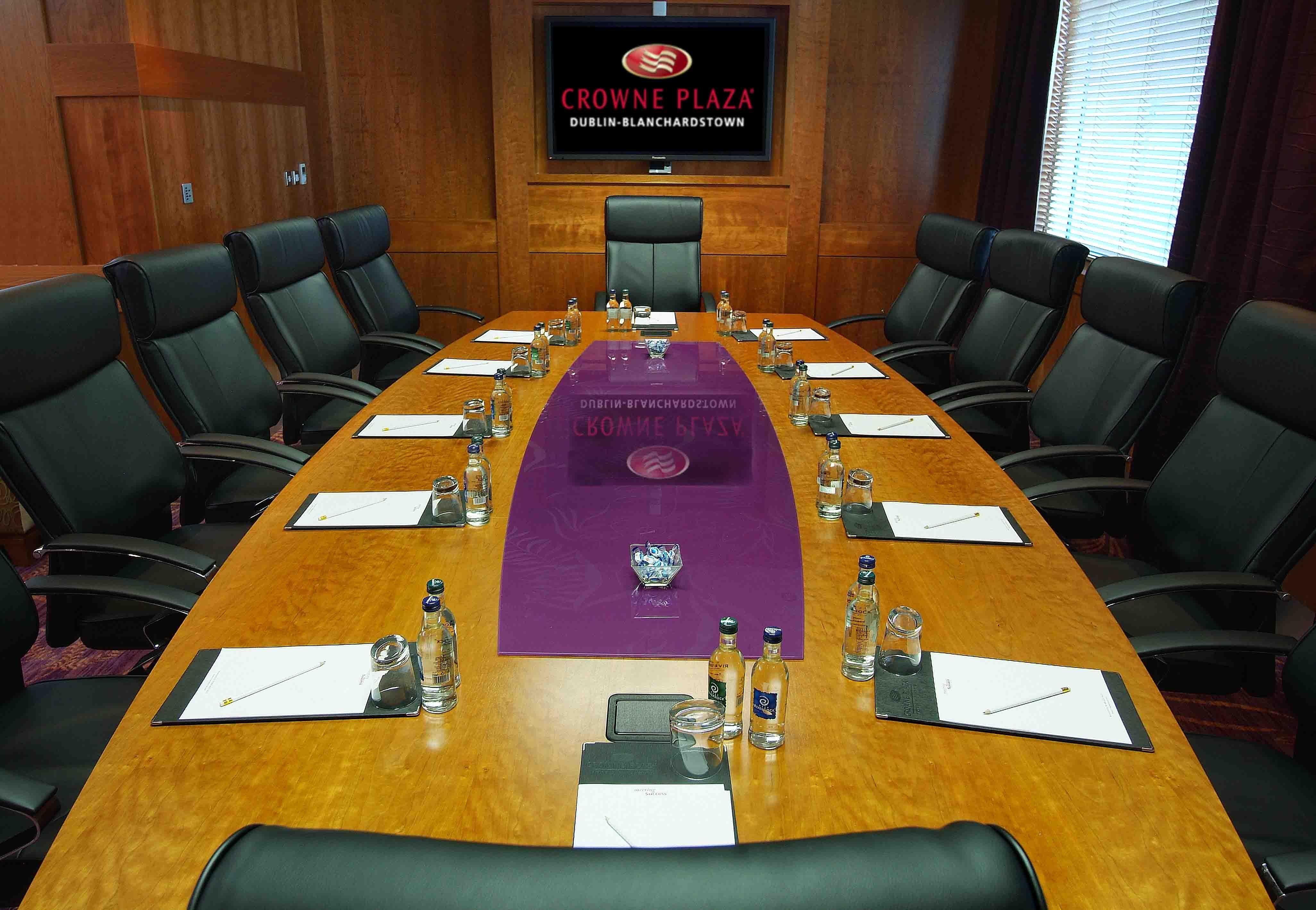 Crowne Plaza Dublin Blanchardstown By Ihg Hotel Eksteriør billede